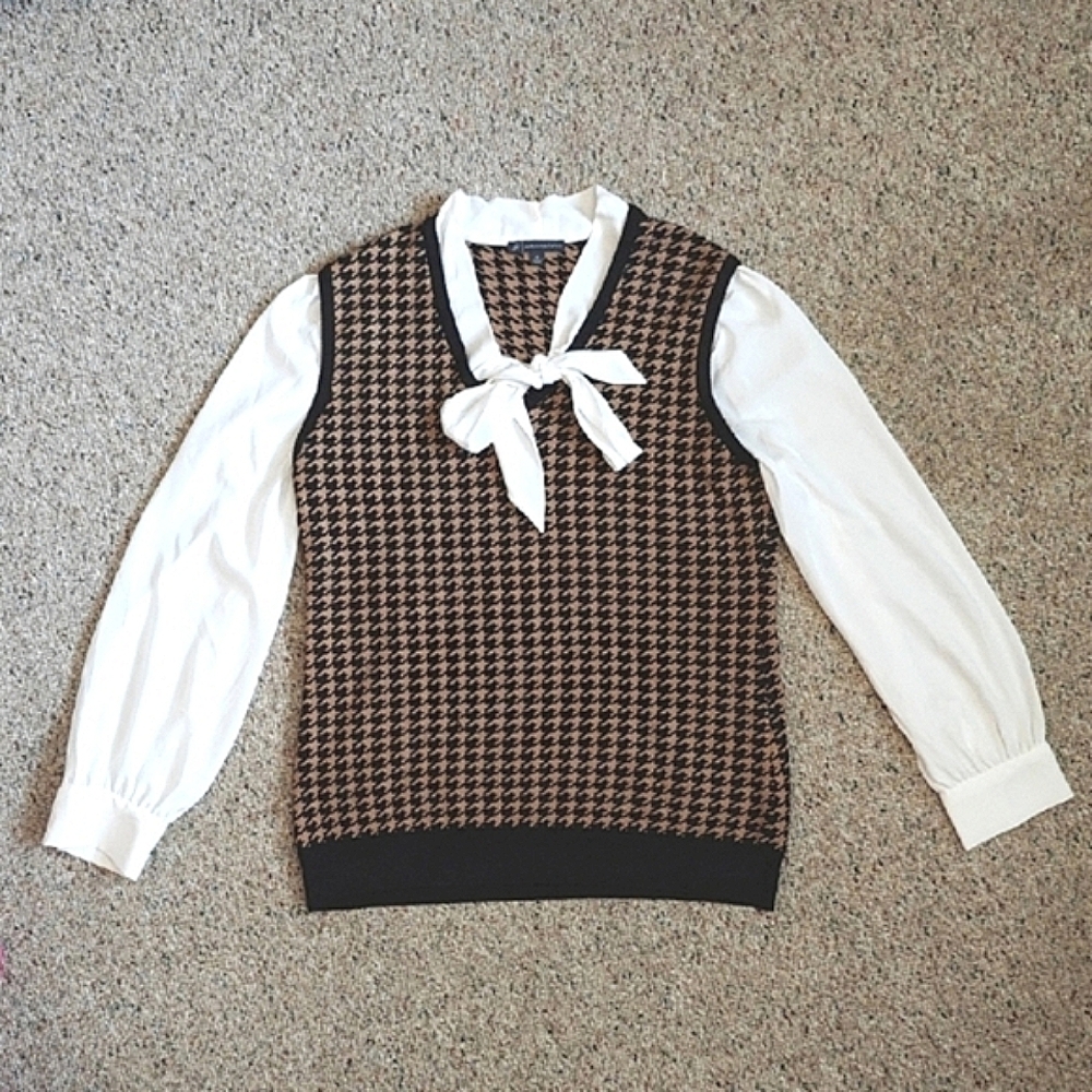 Adrianna Papell Houndstooth Sweater Vest Long Sleeve with Front Tie size Medium